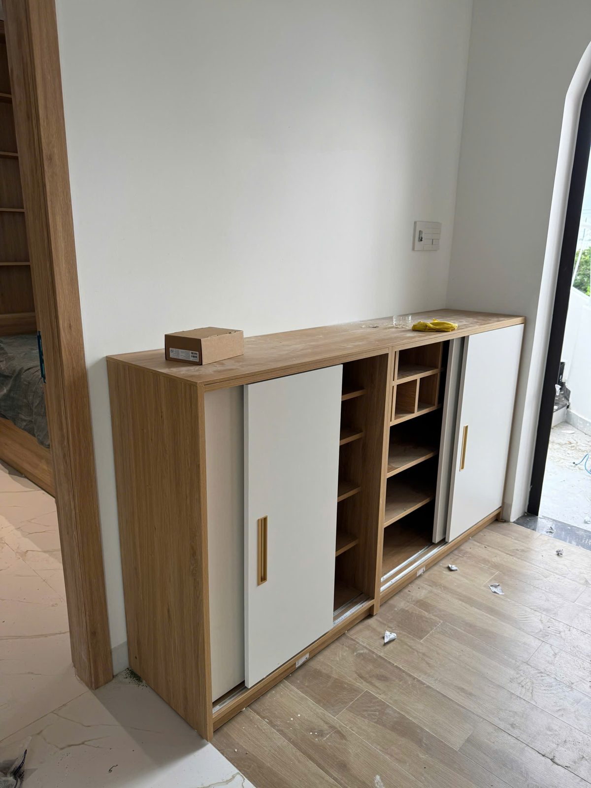 Tủ giày kết hợp kệ cánh lùa
